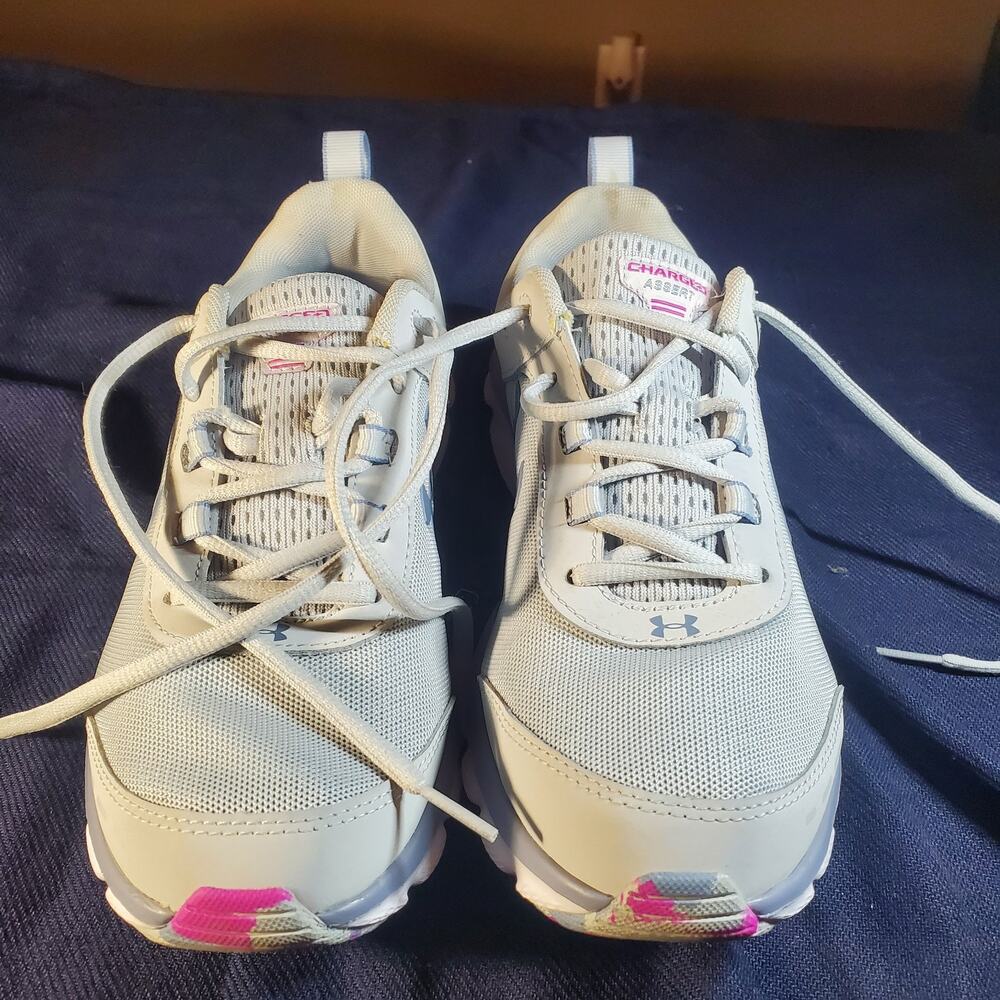 Under Armour Charged Assert 10 Womens Running Shoes Size 10 White